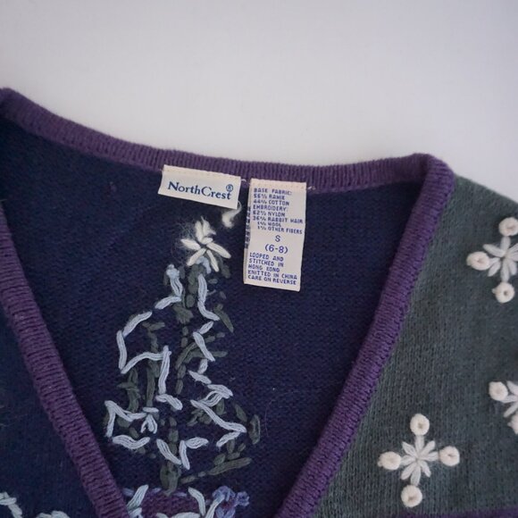 Vintage North Crest Patchwork Reindeer Floral Embroidered Knit Vest Sweater S - Picture 4 of 8